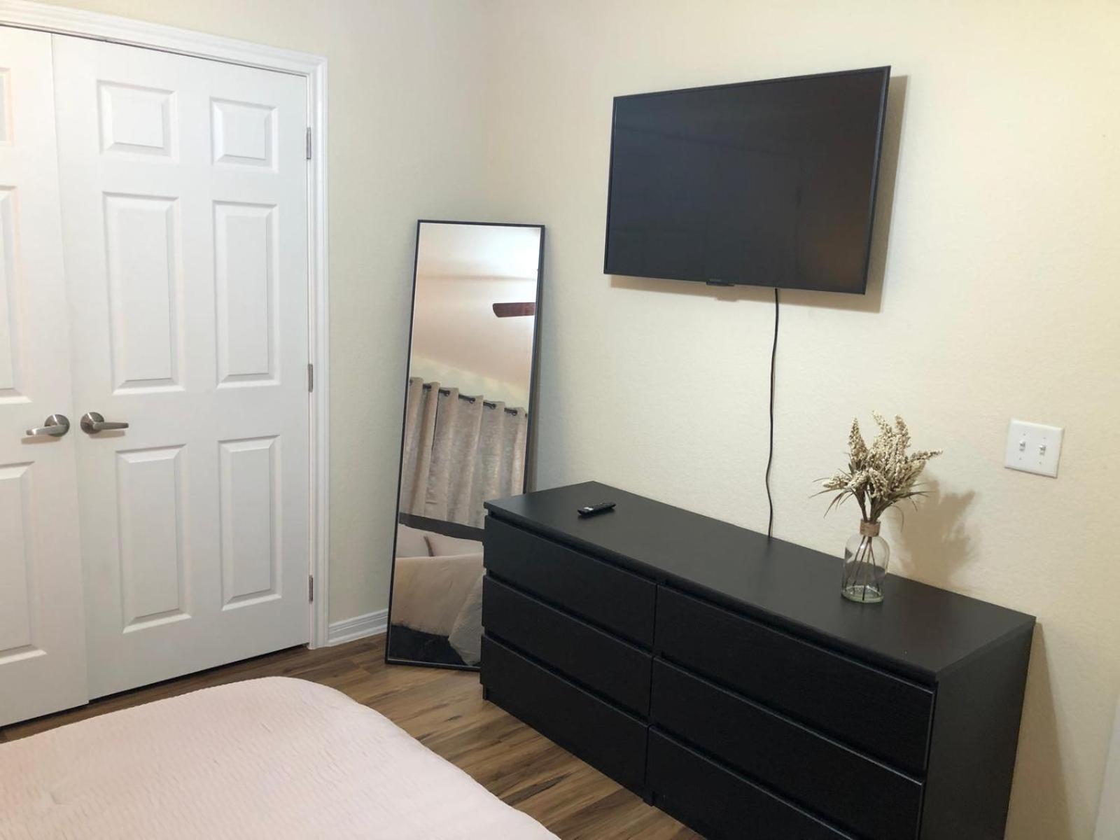 Spacious Close To The Beach, 10 Sleeps