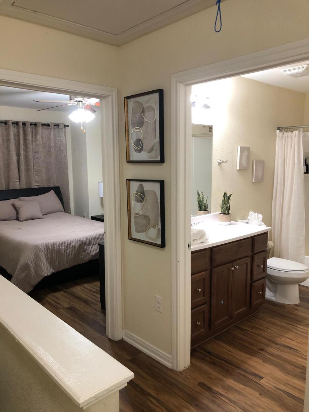 Spacious Close To The Beach, 10 Sleeps Galveston